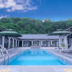 Cenang With Pool By Virgo Star Rezort